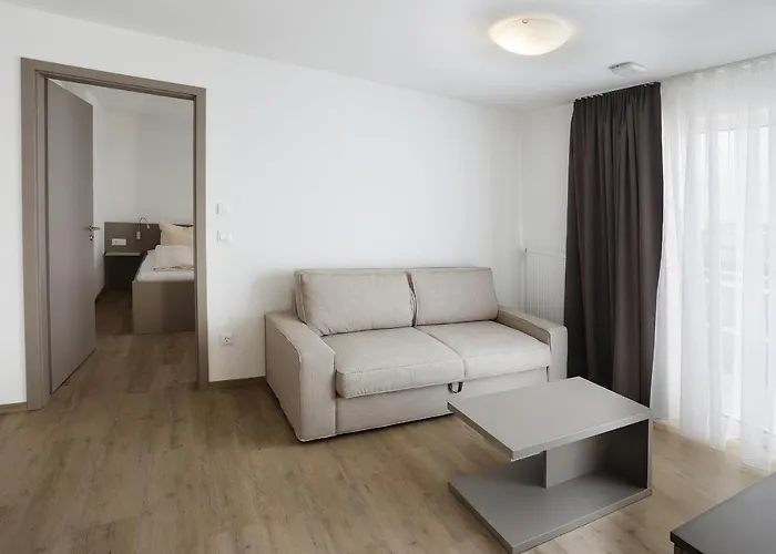 Aparthotel 37 3*